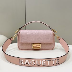 芬迪女士包包價格和圖片芬迪 Fendi Baguette包包