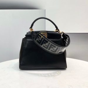 芬迪 Fendi PEEKABOO系列包包，南非綿羊皮芬迪包包官網