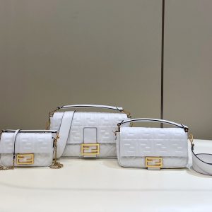 芬迪 Fendi法棍包包白綿羊皮迷妳版芬迪法棍包包價格