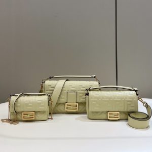 芬迪法棍包怎麽辨別真假芬迪 Fend法棍包包綿羊皮迷妳版