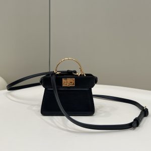 Saratov / station Trofimovskij Fendi芬迪包包官網價格圖片