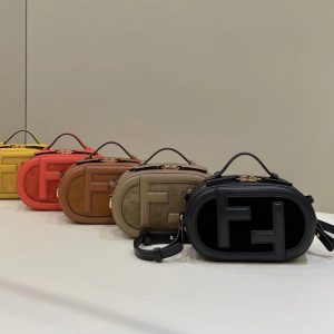 Ul’yanovsk – 3 芬迪 Fendi相機包克芬迪相機包細節圖