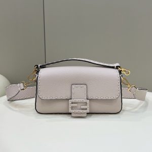 Canada Ottawa芬迪 Fendi手縫法棍包芬迪法棍女包官網價格