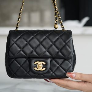 香奈兒方胖子包包官網報價CHANEL CF金屬球 方胖子黑色