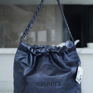 Arkhangel’sk-gorod CHANEL22手袋 小號 金屬藍香奈兒