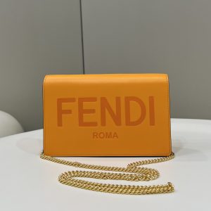 Australia Canberra Fendi迷妳翻蓋式鏈條手袋 芬迪鏈條皮夾