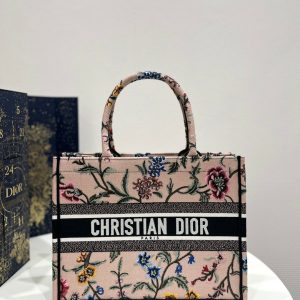 Thailand Bangkok迪奧tote包中號價格DiorTote最新春夏繫列