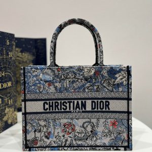 Vietnam  Hanoi 迪奧女包官方網站旗艦店Dior Tote包包
