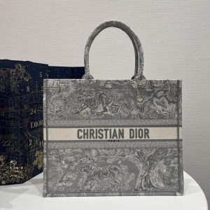Kuwait Dior book tote 大號自重迪奧女包價格及圖片