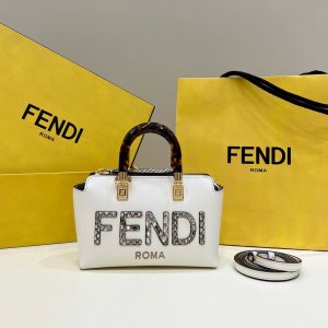 Los Angeles USA芬迪 Fendi By The Way Boston迷妳手袋白