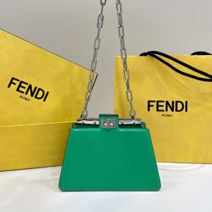 Exeter, UK Britain芬迪 Fendi Peekaboo Cut Petite芬迪新款女包