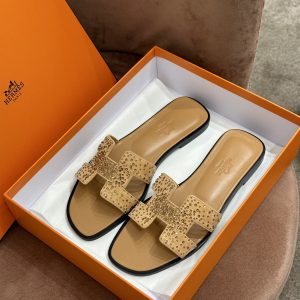 Astrakhan’/station Kutum Hermers萬年經典最新款鉆面H拖上新杏色