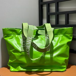 TAL’TCY (Ulan-Ude) 羅意威女包新款圖片LOEWE最新秀款購物袋/媽咪袋