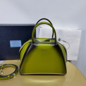 Canada PRADA 普拉達 亮面皮革手提包普拉達手提包包圖片及價格