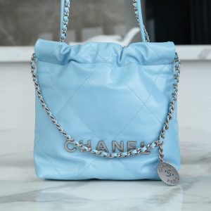 Southward London Britain Chanel 22Mini bag 淺藍銀扣