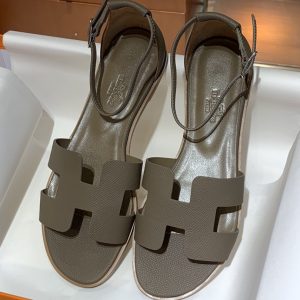 Silikatnaya  愛馬仕涼鞋白色和棕色哪個好Hermès Santorini 涼鞋