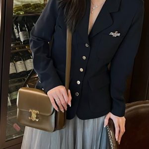 Vladikavkaz 思琳凱旋門腋下包多少錢Celine Triomphe凱旋門