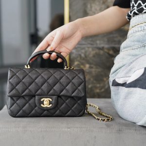 Britain 香奈兒cfmini專櫃價格CHANEL 春夏新款手柄CF mini 黑金