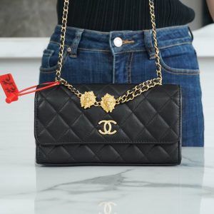 Spain CHANEL 23A 手工坊 鏈條獅子包香奈兒獅子頭包包