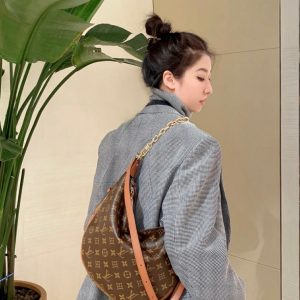 Dubai 路易威登 LV LOOP HOBO 手袋M46311 lv手袋多少錢