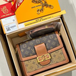 Saudi Arabia Dammam路易威登 DAUPHINE 中号手袋M45958