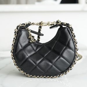 CHANEL  23p月亮/月牙包 小號 黑色 香奈兒月牙包價格