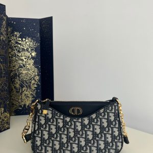 Turkey Dior 30Montaigne Hobo繫列迪奧女包官方網站旗艦店