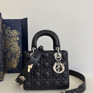 迪奧 Dior Lady戴妃四格繫列黑銀 迪奧lady戴妃包價格