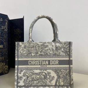 Morocco迪奧 Dior Tote老虎刺繡小號 迪奧tote包價格