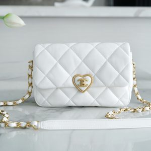 Saudi Arabia Dammam CHANEL 23S 新款CF Mini愛心琺瑯扣 白色
