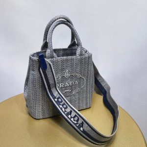 香港東區 普拉達托特包新款舊款區別PRADA包包最新款女