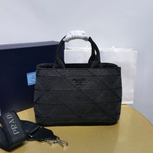 香港大埔區PRADA 普拉達秋冬托特包手提包普拉達包包官網