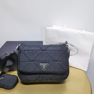 普拉達斜挎包全部款式 PRADA 普拉達新款拼縫斜挎包男女可用