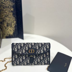 Japan 迪奧鏈條包價格和圖片 Dior Bobby繫列woc鏈條包