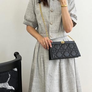 Brisbane Australia  Dior Caro繫列鏈條手拿包迪奧女包官網