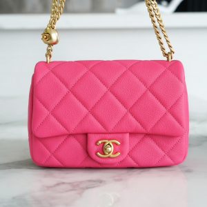 Kuwait CHANEL 23P春夏新款 愛心調節扣方胖子 紅色