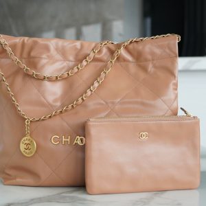 UAE United Arab Emirates CHANEL 22手袋  奶茶杏金扣