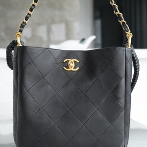 香港九龍城區CHANEL23A新款HOBO嬉皮包 香奈兒嬉皮包價格