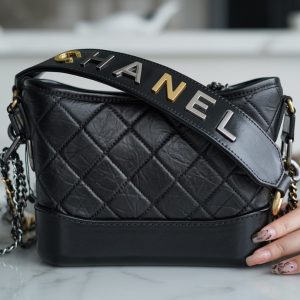 香港大埔區 CHANEL Gabrielle经典手提流浪包黑色 小號