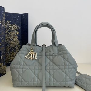 Boston USA 迪奧包包經典款價格和圖片Dior女包價格一般多少