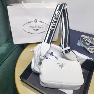Kostroma novaya 普拉達PRADA新款女士斜挎包單肩包