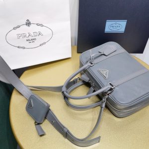 Omsk-vost普拉達包包屬於什麽檔次PRADA手提包斜挎包