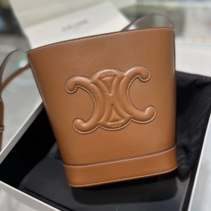 Kingdom of Saudi Arabia Celine｜Curi焦糖色思琳包包圖片