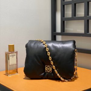 香港九龍城區 羅意威 LOEWE Goya新款羊皮包包羅意威女包