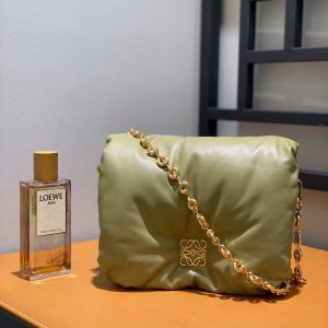 香港黃大仙區 羅意威女包新款圖片 LOEWE新款羊皮包包