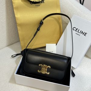 香港屯門區 思琳包官網價格Celine Triomphe 經典腋下包