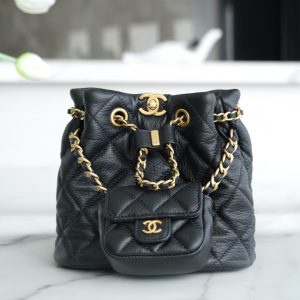 Bahrain East riffa 奢侈品牌香奈兒女包CHANEL 23A子母雙肩包