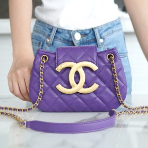 Abu Dhabi  香奈兒郵差包多少錢CHANEL 24C復古大LOGO 郵差包