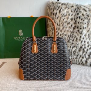 The city of London UK Britain戈雅包包官網Goyard Vendome 貝殼包