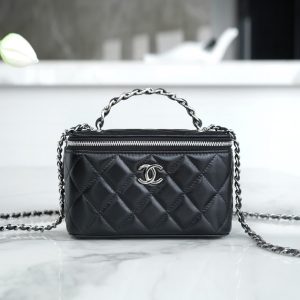 Vietnam CHANEL 23K 水鉆手柄長盒子黑 香奈兒女款包包